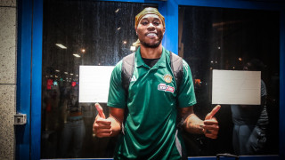 Παναθηναϊκός: Σορτς και Χολμς ξετρελάθηκαν με το γαλακτομπούρεκο