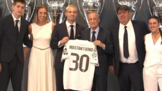 Ρεάλ Μαδρίτης: Παρουσίασε τον Μασταντόνο - «θα δώσω και τη ζωή μου για την ομάδα»