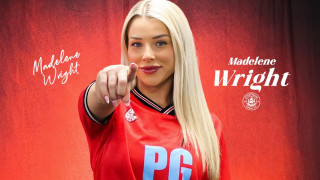 Μαντελίν Ράιτ: Από το OnlyFans πίσω στο ποδόσφαιρο