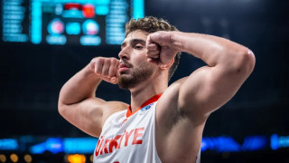 EuroBasket 2025: Με λυτρωτές Σενγκούν και Όσμαν το 2/2 για την Τουρκία
