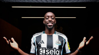 Νιούκαστλ: Βρέθηκε ο αντικαταστάτης του Ίσακ