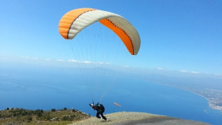 Επενδυτής        στην      Ελλάδα    σημαίνει ήρωας…