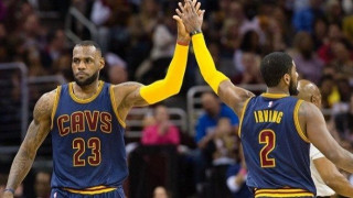 Kάρι και                   Λεμπρόν «κάρφωσαν» τους Σέλτικς!