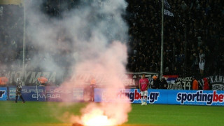 Μην τους                 χαϊδεύετε, ξυπνήστε τους...