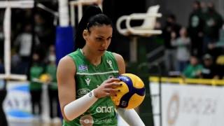 Εύα Χαντάβα: Η πιο πολυταξιδεμένη Ελληνίδα βολεϊμπολίστρια και η περιπέτεια στο Νεπάλ