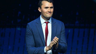 Τσάρλι Κερκ: Ποιος ήταν ο συντηρητικός ακτιβιστής και τι σηματοδοτεί για τις ΗΠΑ η δολοφονία του