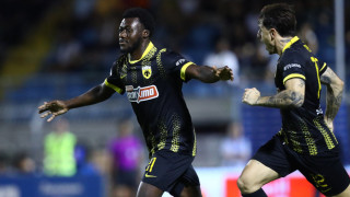 Ο Κοϊτά υπέγραψε το διπλό της ΑΕΚ στην έδρα του Λεβαδειακού