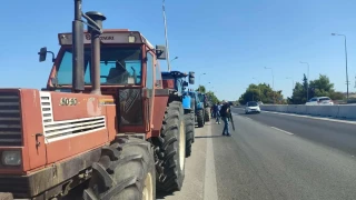 Οι αγρότες έκλεισαν τη Μουδανιών στο ρεύμα προς Θεσσαλονίκη