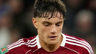 Λίβερπουλ: Ο Λεόνι μένει εκτός γηπέδων για έναν χρόνο