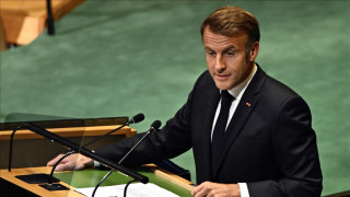 Μακρόν: «Το ΝΑΤΟ πρέπει να ενισχύσει τη στάση του απέναντι στις ρωσικές προκλήσεις»