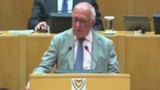 Κακλαμάνης: Γιατί δάκρυσε μιλώντας στην κυπριακή Βουλή (vid)