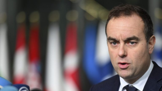 Παραιτήθηκε ο πρωθυπουργός της Γαλλίας, πέφτει η κυβέρνηση