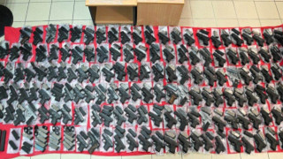 Αλεξανδρούπολη: Προφυλακιστέοι οι έξι Τούρκοι για το... οπλοστάσιο στον Έβρο