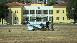 Ατύχημα με εκπαιδευτικό αεροσκάφος στο Τατόι! Φωτογραφίες και VIDEOS