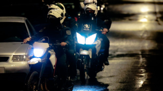 Θεσσαλονίκη: Ομολόγησε ότι παρέσυρε και εγκατέλειψε τον αστυνομικό ο οδηγός ταξί