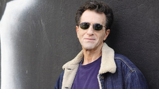 O Κώστας Mπίγαλης τραγουδάει... Iron Maiden! (BINTEO)