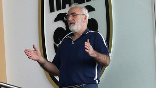 Επαφές με   Mega και                            Star