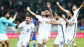 Έλληνες διεθνείς: «This is                                 Football»