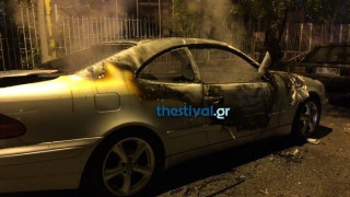 ΕΚΤΑΚΤΟ - Θεσσαλονίκη: Στις φλόγες αυτοκίνητο στο Αλεξάνδρειο Μέλαθρο