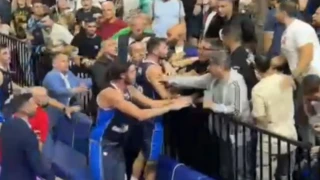 Κολοσσός - Πανιώνιος: Γκίκας και Τσαλμπούρης πιάστηκαν στα χέρια με οπαδούς