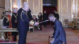 Ύψιστη τιμή για τον Μπέκαμ: Τιμήθηκε με τον τίτλο του ιππότη από τον βασιλιά Κάρολο