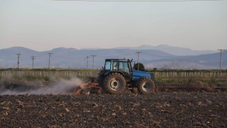 «Απόβαση» αγροτών στην Αθήνα: Persona non grata ο Μητσοτάκης
