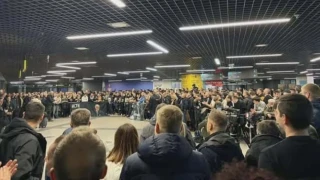 Παρτιζάν: «Βούλιαξε» το αεροδρόμιο στο Βελιγράδι για τον Ομπράντοβιτς (vid)