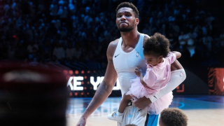 Καθησυχαστικός ο Ρίβερς για τον τραυματισμό του Γιάννη Αντετοκούνμπο