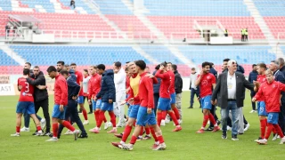 ΔΕΑΒ: Καλεί τον Πανιώνιο για υβριστικό πανό στον αγώνα με τη Μαρκό