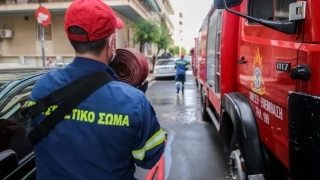 Θεσσαλονίκη: Φωτιά σε διαμέρισμα στην Πολίχνη - Γυναίκα εγκλωβίστηκε στο μπαλκόνι