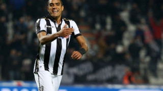 Εναν         Μάτος       σε       κάθε        γραμμή