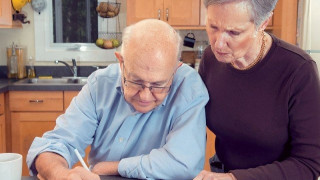 Νωρίτερα από τις καθιερωμένες ημερομηνίες οι συντάξεις Ιανουαρίου 2017