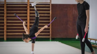 Ολεξάντρα Πασκάλ: Η εννιάχρονη που έκλεισε το μάτι στον πόλεμο με πιρουέτες