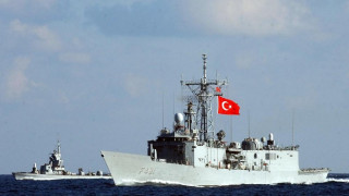 Ένταση στο Αιγαίο: Τουρκικό πολεμικό παρενόχλησε ελληνικό πλοίο σε εργασίες καλωδίωσης
