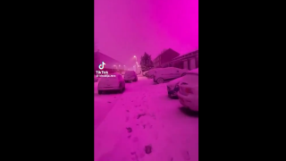 Γιατί βάφτηκε ροζ ο ουρανός στο Μπέρμιγχαμ: «Πιο ανακλαστικός από φως»