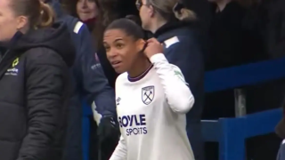 Δεν επέτρεψαν σε παίκτρια της Γούεστ Χαμ να αγωνιστεί λόγω...σκουλαρικιού!