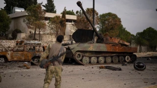 Συρία: Τανκ χτύπησε ρεπόρτερ την ώρα ζωντανής μετάδοσης στο Χαλέπι