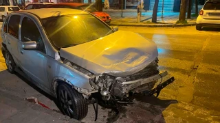 Θεσσαλονίκη: 25χρονη ήπιε και «μάζεψε» 15 αυτοκίνητα