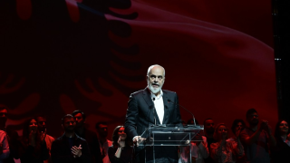 Μισός Έλληνας ο Ράμα: Σπούδασε με...ελληνική υποτροφία