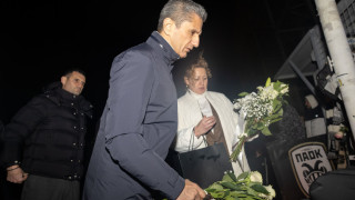 Λουτσέσκου και παίκτες αποτίουν φόρο τιμής στην Τούμπα-«Αδέρφια ζείτε εσείς μας οδηγείτε»