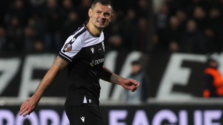 Αγωνία στον ΠΑΟΚ, αποχώρησε κουτσαίνοντας ο Λόβρεν