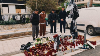 ΠΑΟΚ: Ζίβκοβιτς, Τάϊσον, Ζαφείρης και Καρυπίδης κατέθεσαν λουλούδια στο σημείο της δολοφονίας