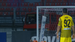 Άρης: Η αντίδραση του πυροσβέστη στο δοκάρι του Γιαννιώτα στις καθυστερήσεις