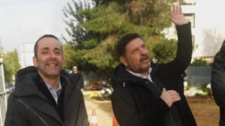 «Ηλία ρίχτο»: Ο Χαρδαλιάς δίνει το σύνθημα για τη δημιουργία πλατείας στο Γαλάτσι (vid)