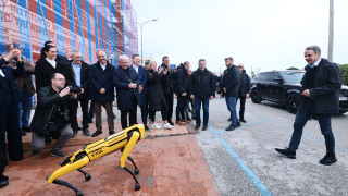 Ο Κυριάκος Μητσοτάκης «έπαιξε» με τον... Κύνα