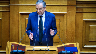 Αποδομεί κυβέρνηση ο Σαμαράς: «Ντρέπομαι, είναι συνώνυμο της διαφθοράς»