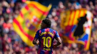 Σούσουρο με Γιαμάλ - Δεν πανηγύρισε το γκολ του Λεβαντόφσκι