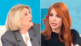 «Ξύλο» Βούλτεψη για την... ηλικία της: «Ξαναμπείτε στην κοιλιά της μαμάς σας»