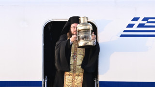 Πώς θα έρθει το Άγιο Φως στην Ελλάδα: Το εναλλακτικό πλάνο πτήσης λόγω Μέσης Ανατολής