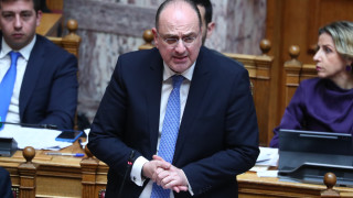 Ρυπαρό retweet Λαζαρίδη για Μπακογιάννη μετά την παραίτηση: «Ας φάει σοκολατάκι»